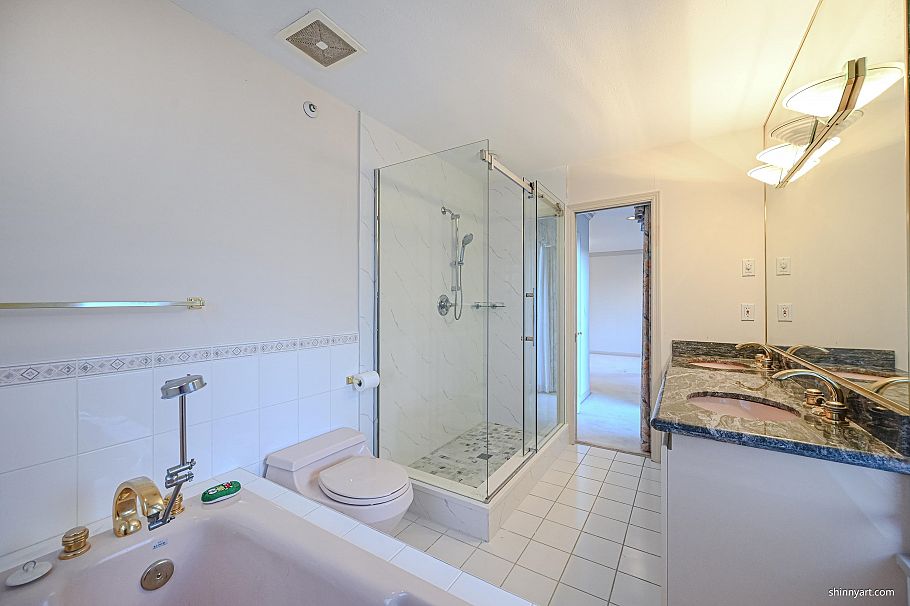 2893 W 20th Avenue Vancouver, BC - 38