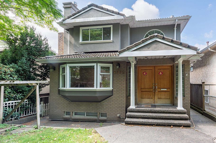 6775 Culloden Street Vancouver, BC - 1