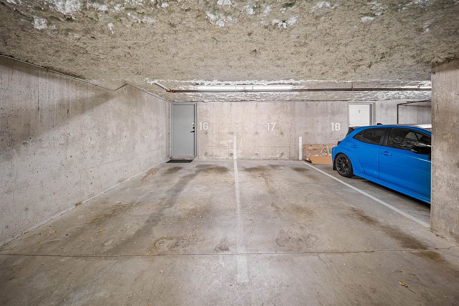 18 222 E 5th Street North Vancouver, BC - 33