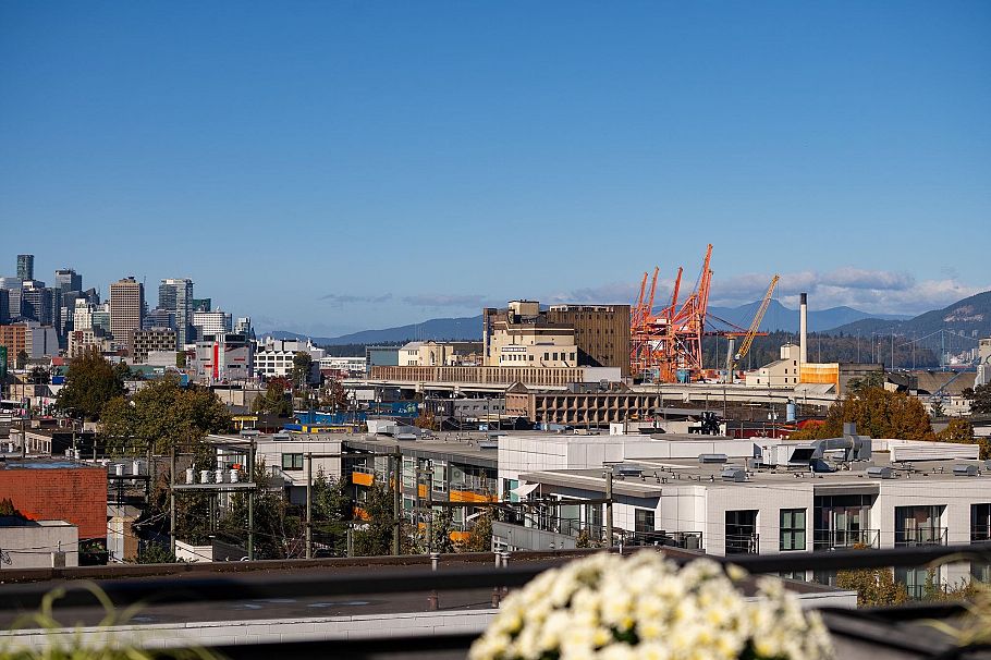 309 1647 E Pender Street Vancouver, BC - 31