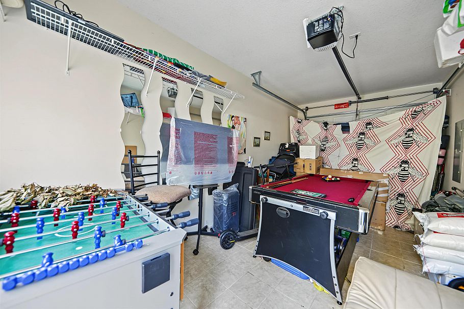 1124 E 12th Avenue Vancouver, BC - 36