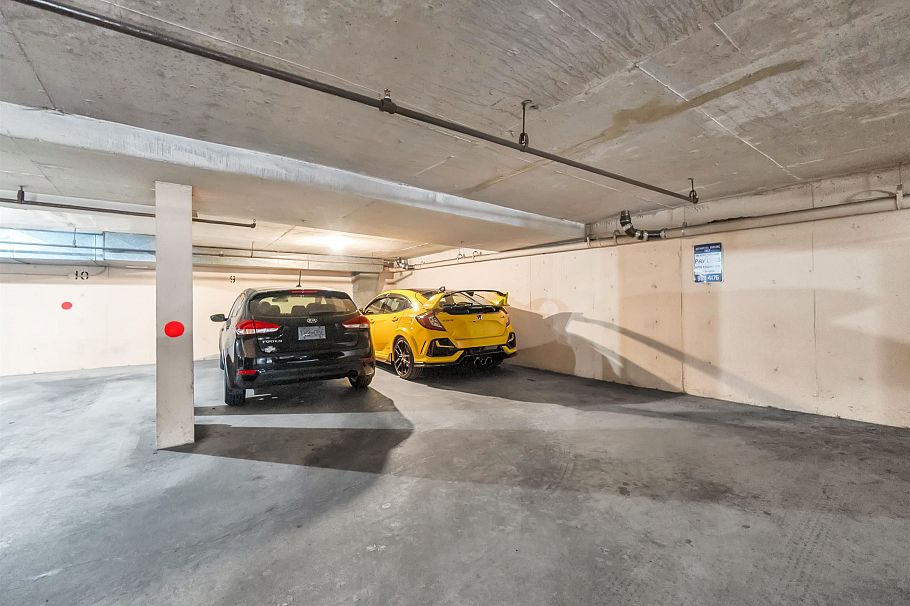 205 1610 Chesterfield Avenue North Vancouver, BC - 32