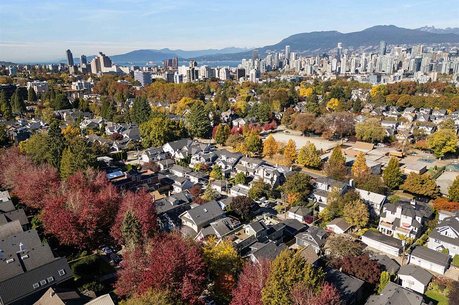 2 127 W 17th Avenue Vancouver, BC - 32
