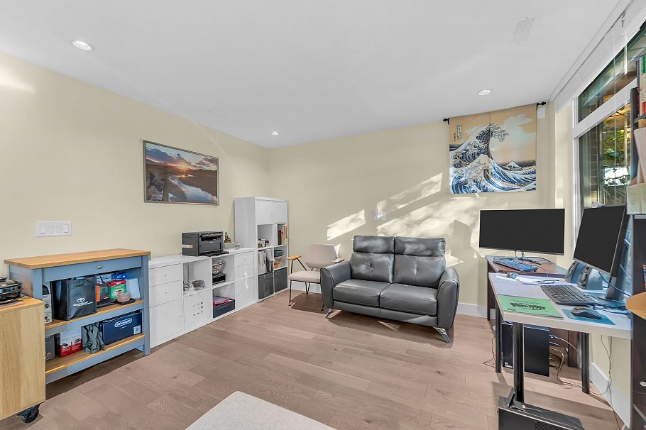 7637 Yukon Street Vancouver, BC - 8