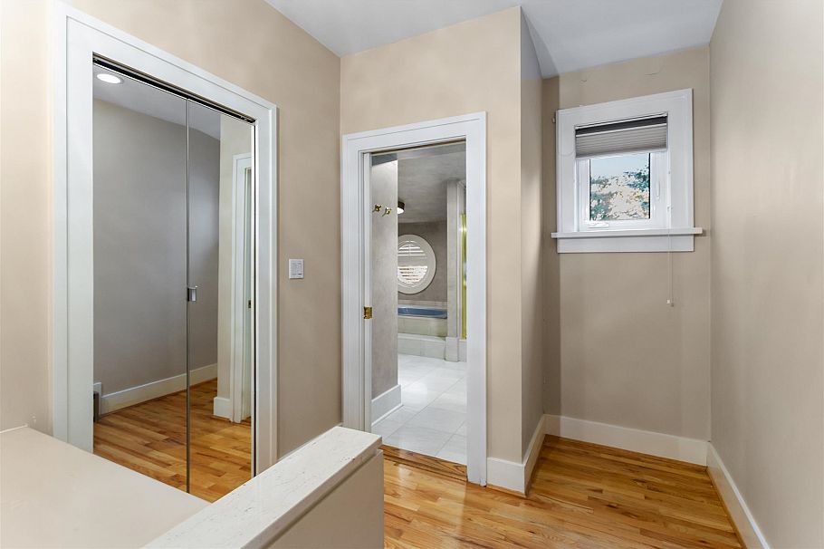 5861 Adera Street Vancouver, BC - 23