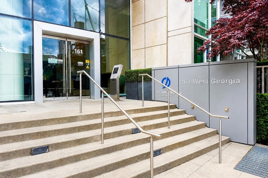 505 161 W Georgia Street Vancouver, BC - 2