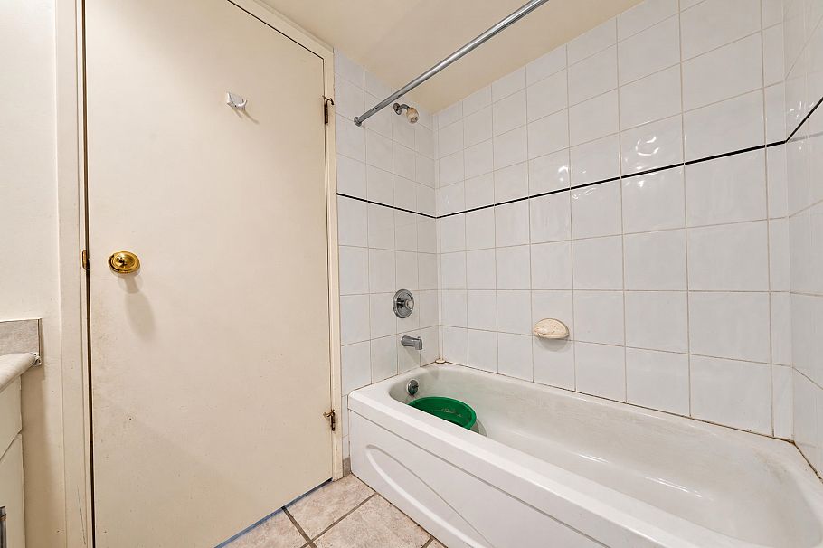 402 288 E 8th Avenue Vancouver, BC - 9
