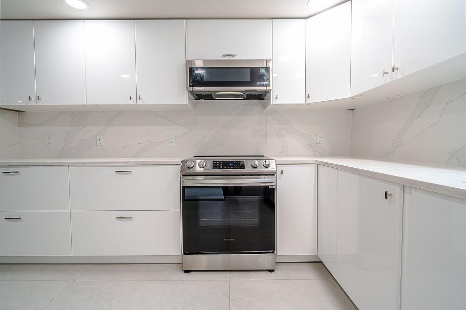 208 5650 Oak Street Vancouver, BC - 8