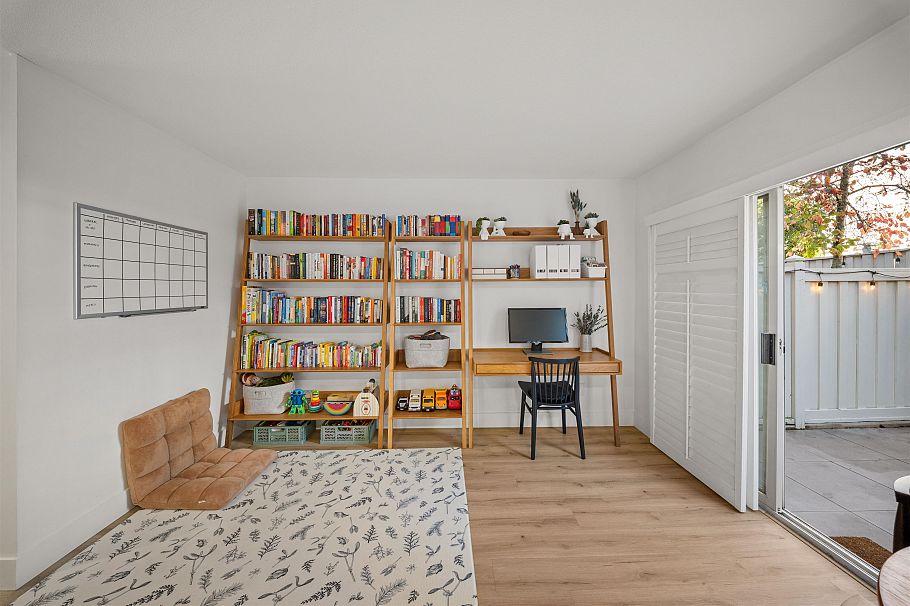 18 222 E 5th Street North Vancouver, BC - 11