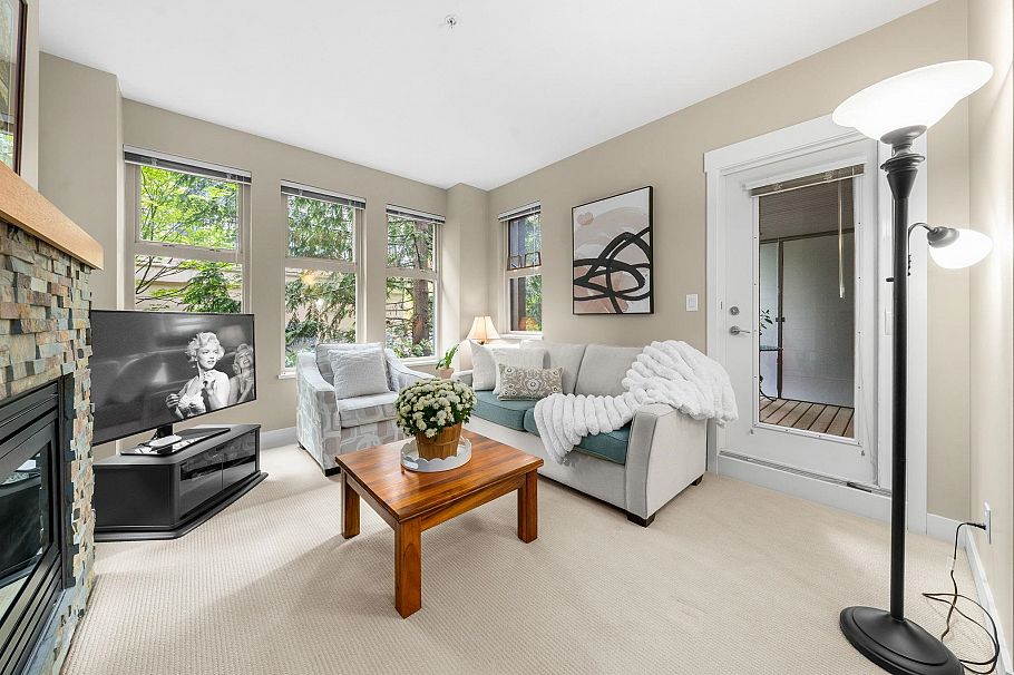 208 188 W 29 Street North Vancouver, BC - 6
