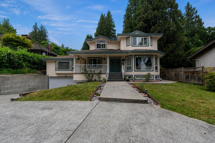 1224 E 14th Street North Vancouver, BC - 1
