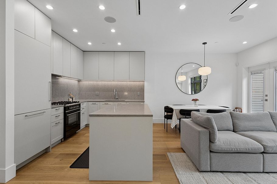 1014 E 16th Avenue Vancouver, BC - 6