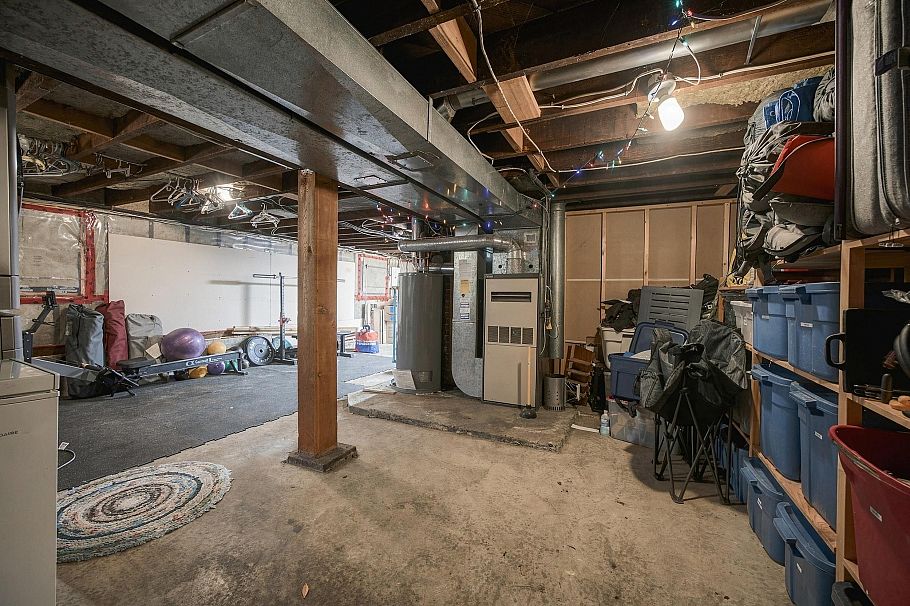 1761 E 4th Avenue Vancouver, BC - 35
