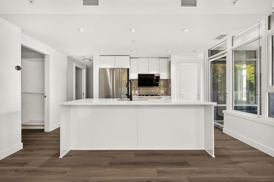 310 8538 River District Crossing Vancouver, BC - 8