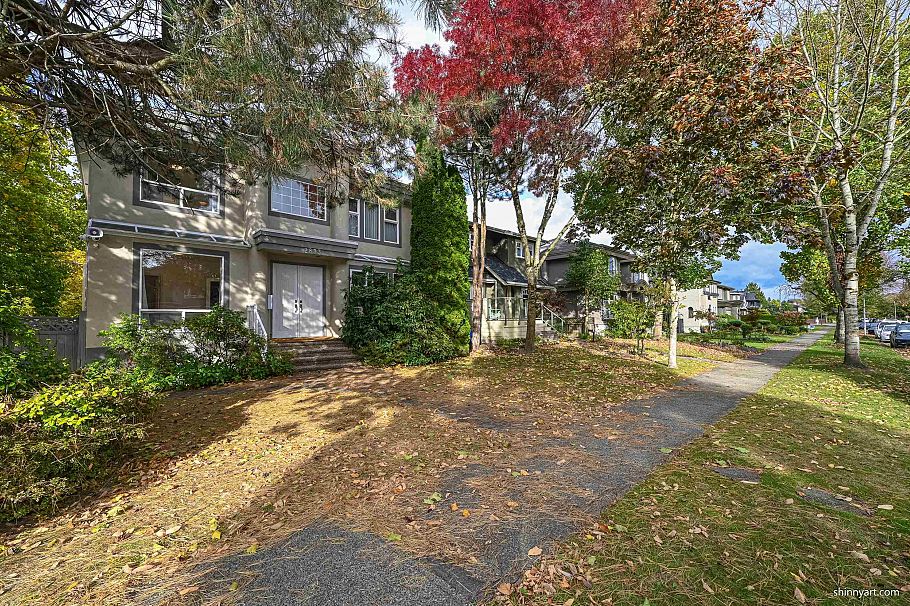 2893 W 20th Avenue Vancouver, BC - 2