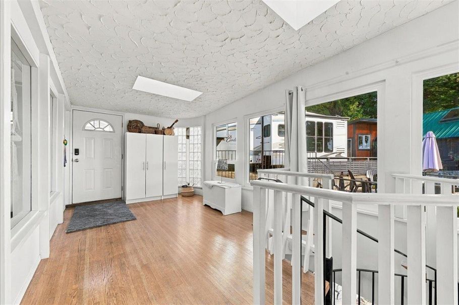 2363 Windridge Drive North Vancouver, BC - 18