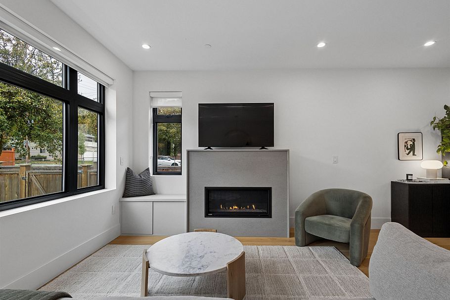 1014 E 16th Avenue Vancouver, BC - 10