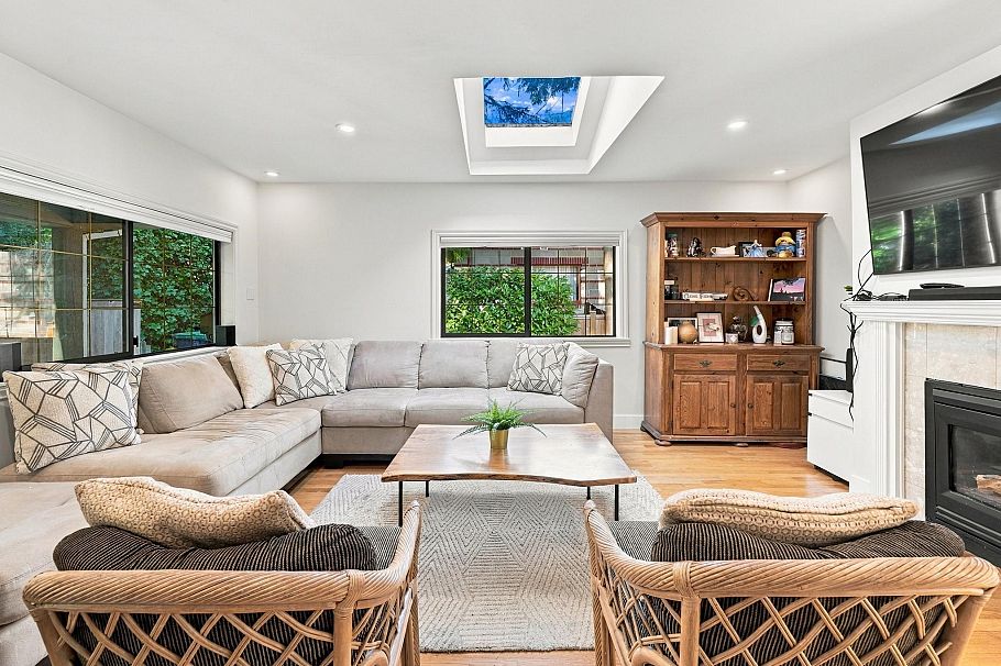 1720 Deep Cove Road North Vancouver, BC - 6