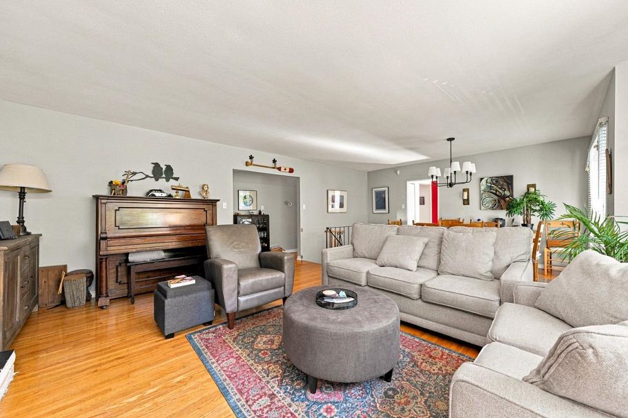 950 Tollcross Road North Vancouver, BC - 5