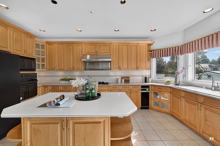3838 W 38th Avenue Vancouver, BC - 16