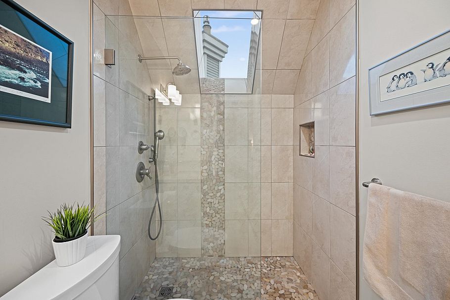 2208 Portside Court Vancouver, BC - 13