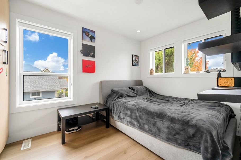 425 N Kaslo Street Vancouver, BC - 12