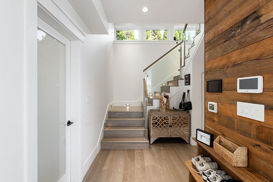 540 Brand Street North Vancouver, BC - 18