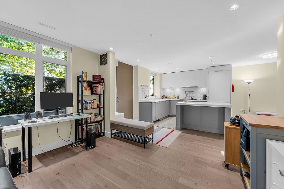 7637 Yukon Street Vancouver, BC - 11