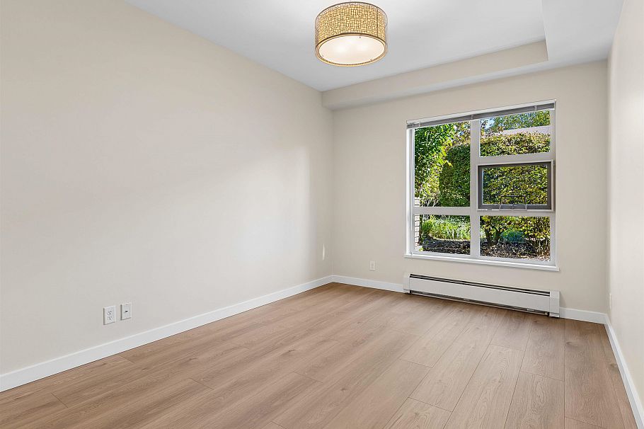 109 1033 St. Georges Avenue North Vancouver, BC - 16