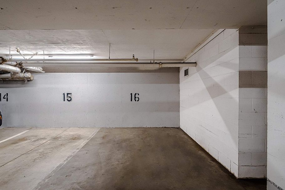 208 5650 Oak Street Vancouver, BC - 18