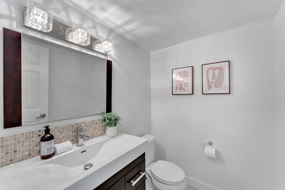 101 2412 Alder Street Vancouver, BC - 32