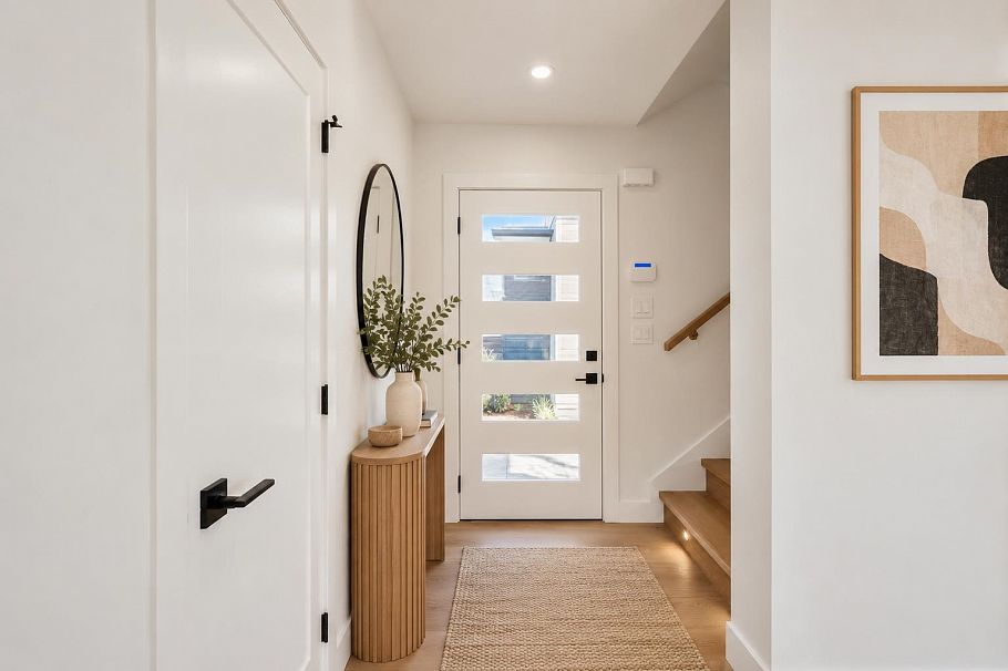 3036 E 5th Avenue Vancouver, BC - 4