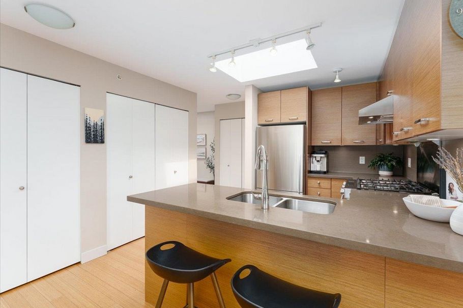 402 3732 Mt Seymour Parkway North Vancouver, BC - 11