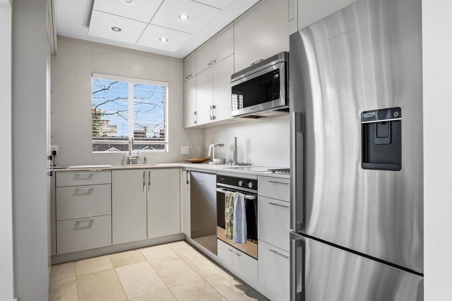 1 2450 Alma Street Vancouver, BC - 7