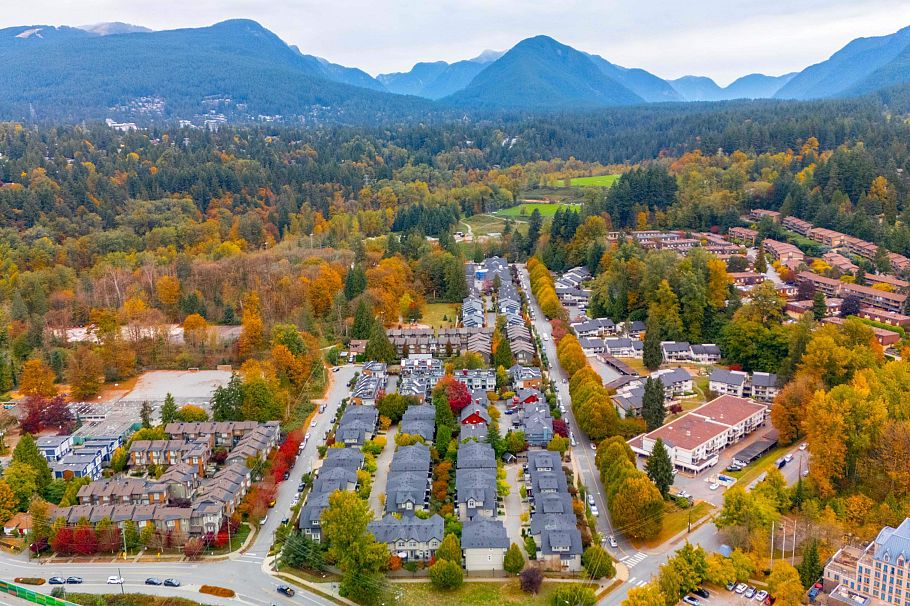 709 Premier Street North Vancouver, BC - 33