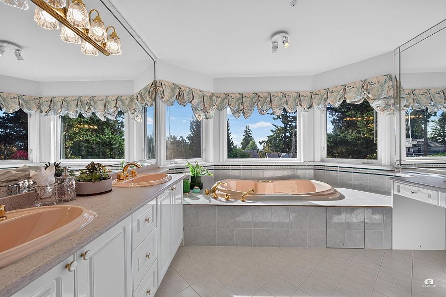 3838 W 38th Avenue Vancouver, BC - 25