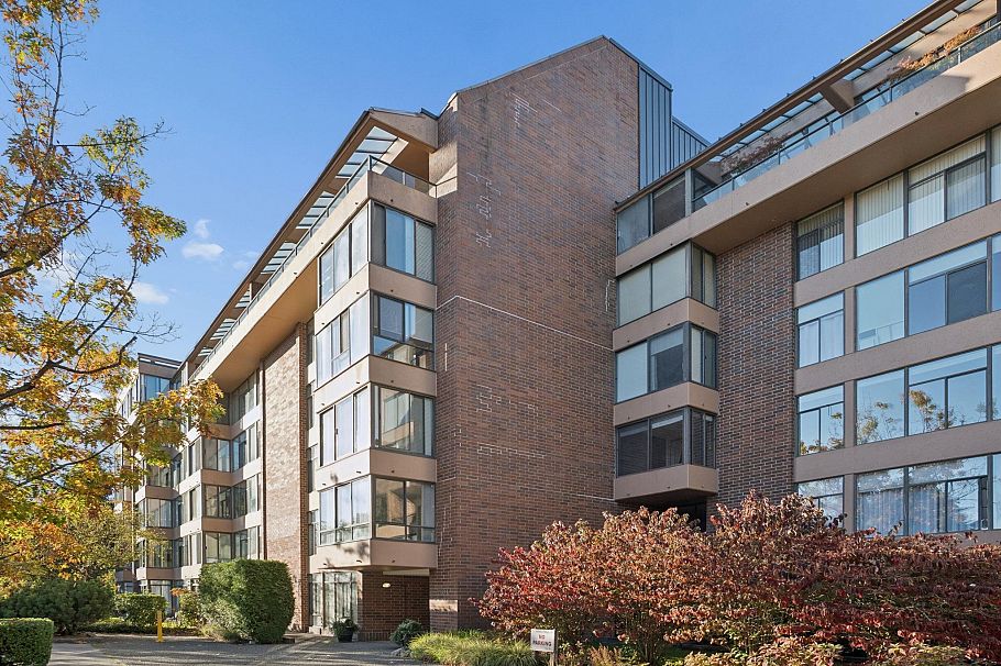 111 2101 Mcmullen Avenue Vancouver, BC - 16