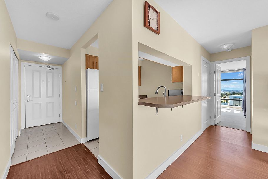 2702 5380 Oben Street Vancouver, BC - 3