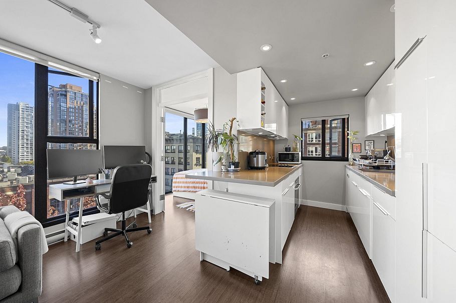 601 1155 Homer Street Vancouver, BC - 4