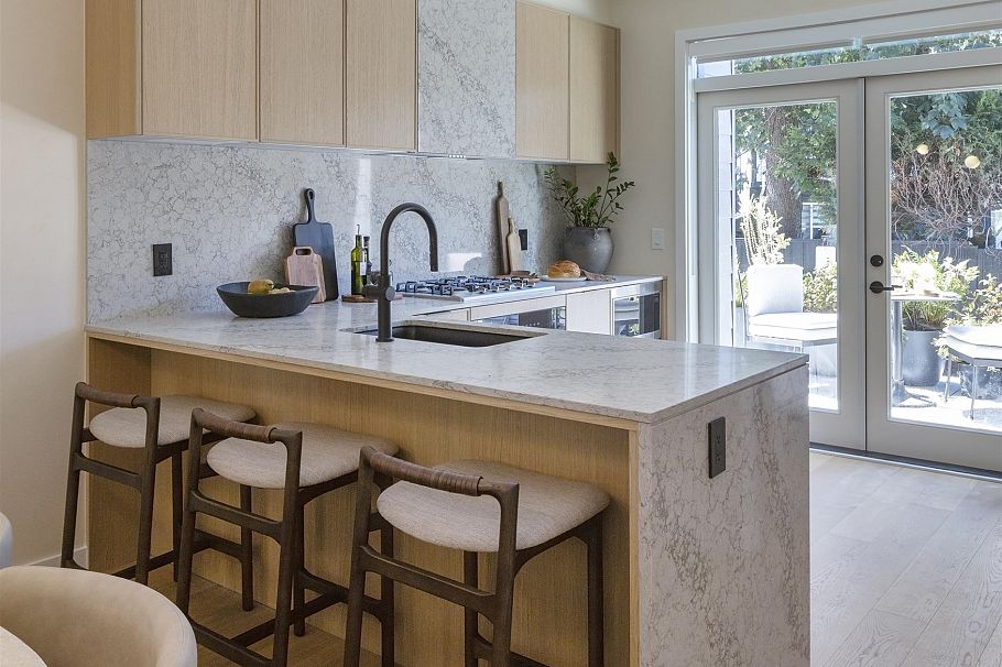 171 5431 Oak Street Vancouver, BC - 5
