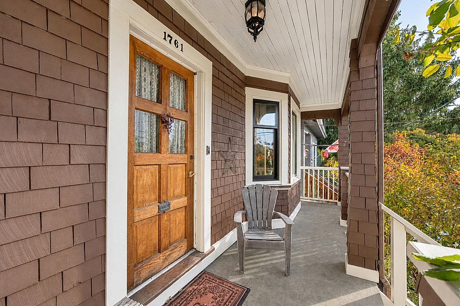 1761 E 4th Avenue Vancouver, BC - 4