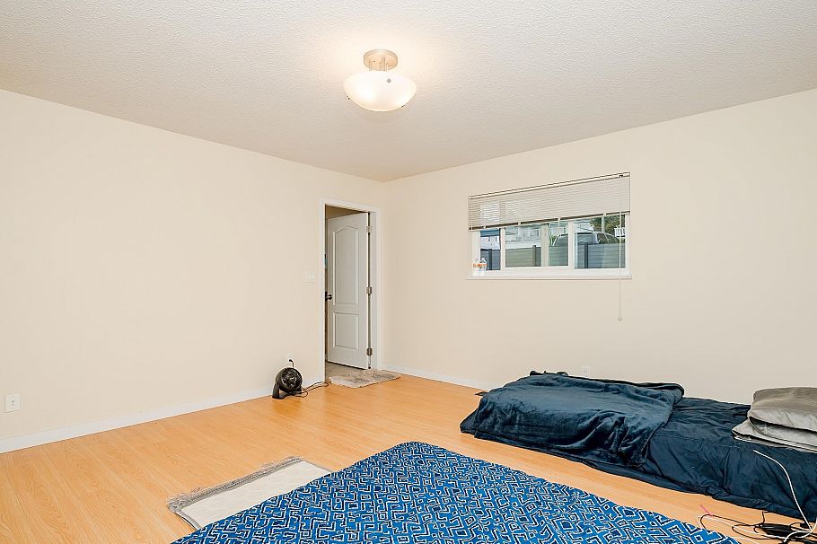 1791 E 64th Avenue Vancouver, BC - 28