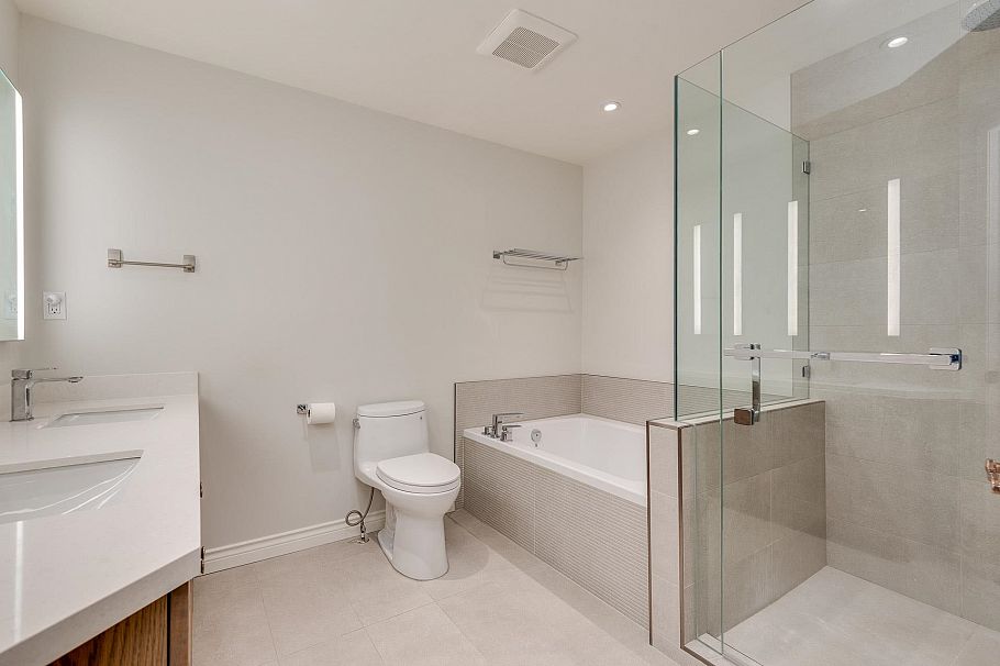 29 4055 Indian River Drive North Vancouver, BC - 14