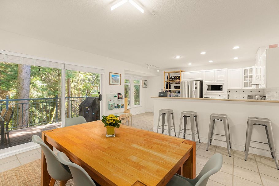 1188 Strathaven Drive North Vancouver, BC - 9