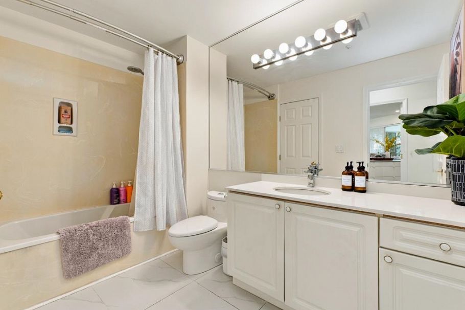 308 1150 Lynn Valley Road North Vancouver, BC - 20