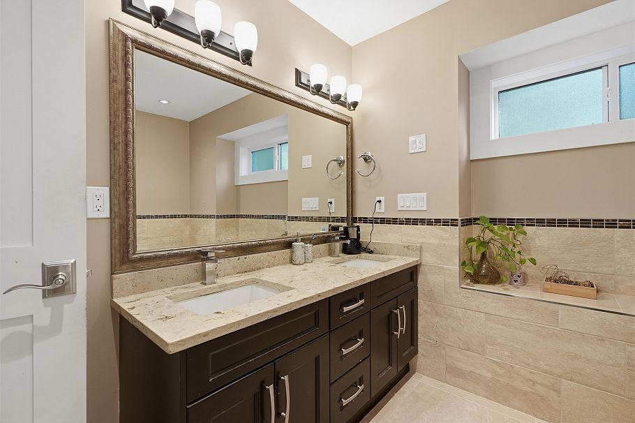 631 W 24th Close North Vancouver, BC - 27