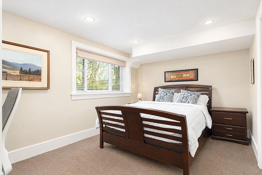 3811 W 26th Avenue Vancouver, BC - 21