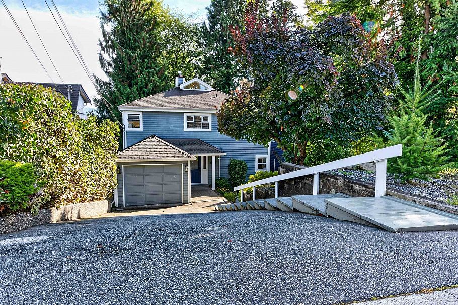 1150 Beaufort Road North Vancouver, BC - 4