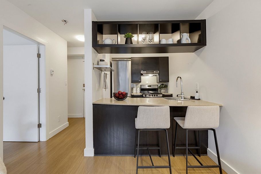 106 33 N Templeton Drive Vancouver, BC - 10