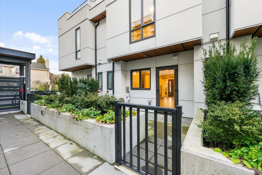 8303 French Street Vancouver, BC - 32